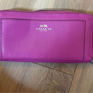 Coach wallet